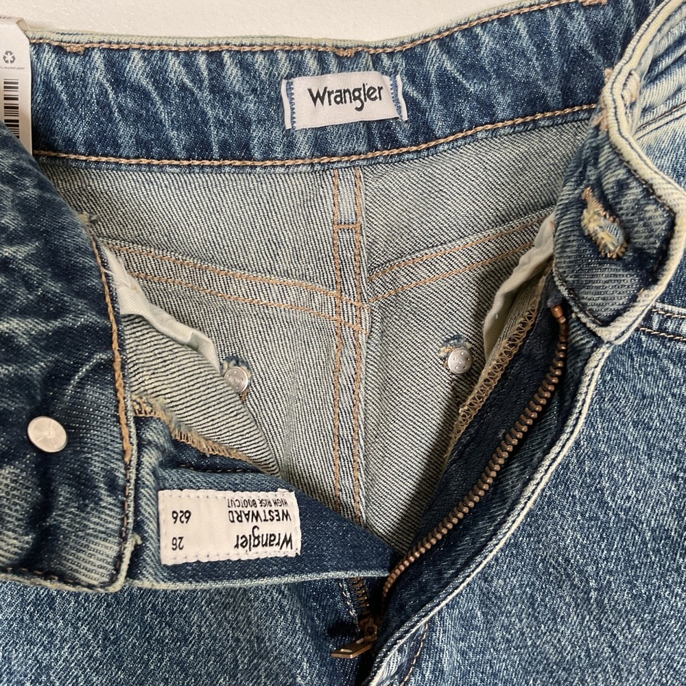 WRANGLER Women's Block High Rise Westward Bootcut Jeans Size 26 | 32" Inseam NWT - Picture 4 of 9